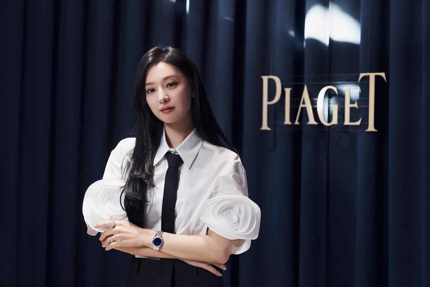 Kim Ji Won - kim-ji-won-hot-5.webp